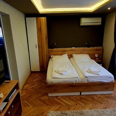 Ivet Guest Rooms فارنا المظهر الخارجي الصورة
